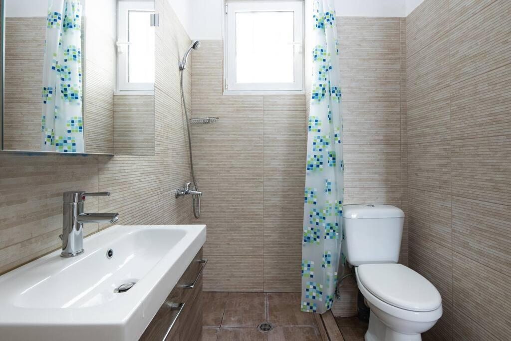 Newly Renovated, Quiet & Central Apartment In Kolonaki Athens Luaran gambar